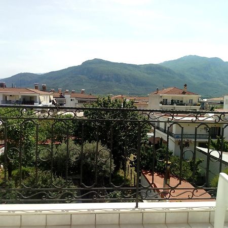 Meteora Monasteries View Apartment Калампака Екстериор снимка